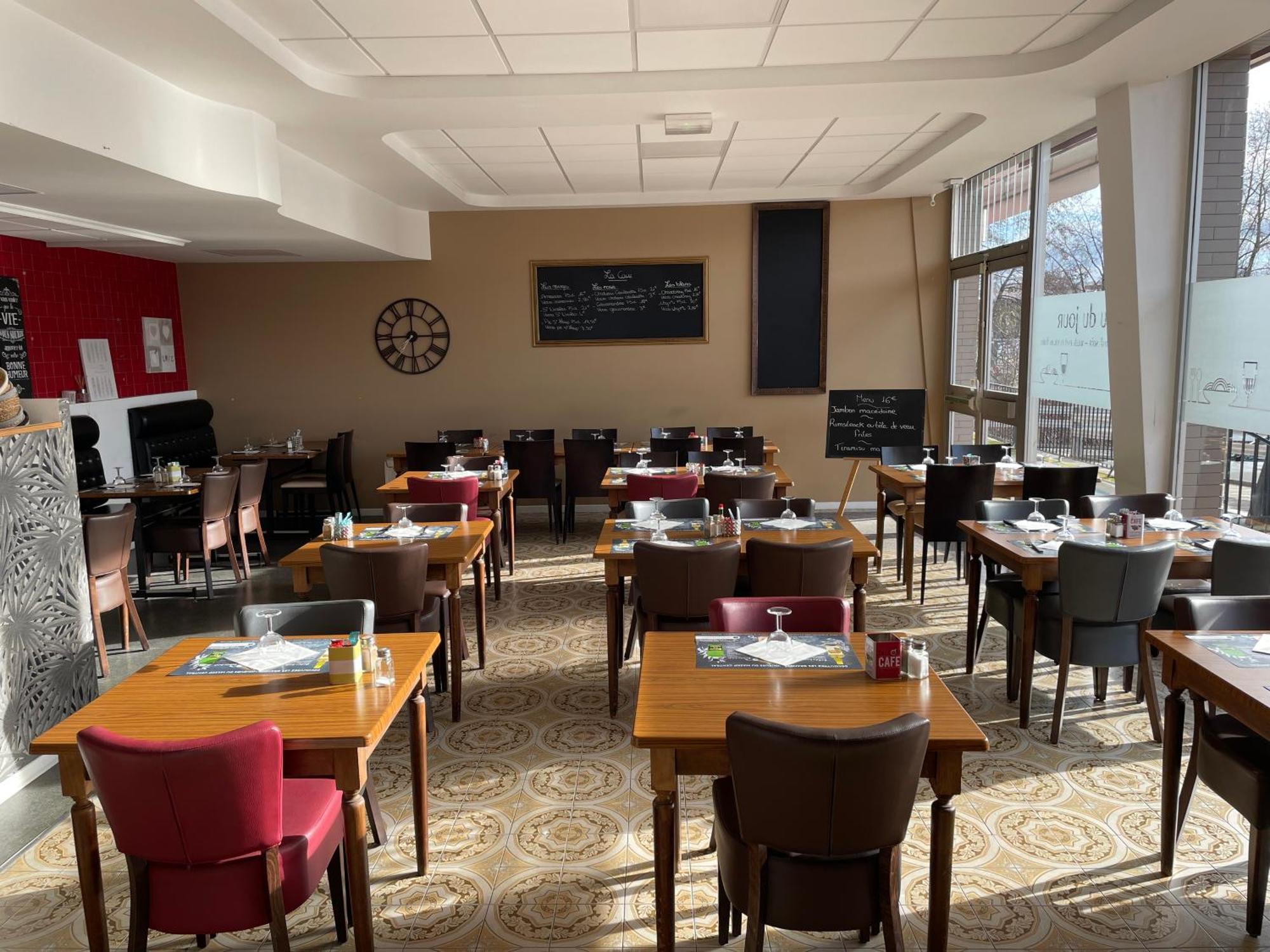 Hotel Le Relax Aurillac Zewnętrze zdjęcie
